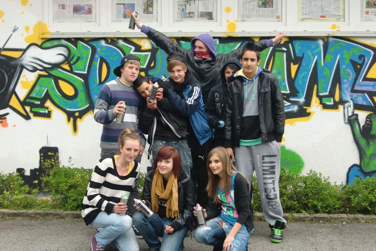 Für das Jugendhaus Spektrum in Remshalden wurde Graffiti Stuttgart beauftragt, einen Graffiti Workshop für die Kids zu organisieren.