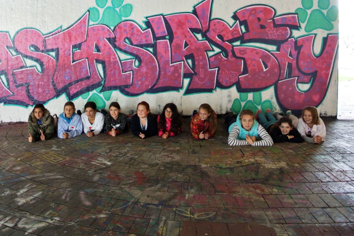 Zum 11. Geburtstag von Anastasias haben wir von Graffiti Stuttgart mit Ihr und Ihren Gästen einen coolen Graffiti-Kindergeburtstag gefeiert.