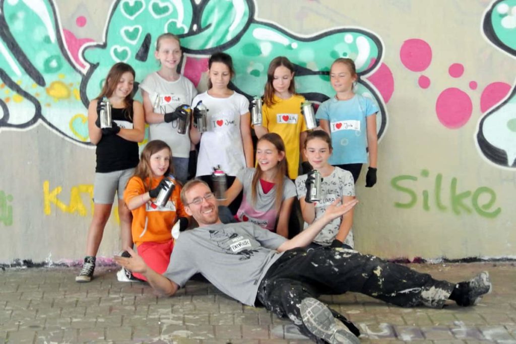 zum 11. Geburtstag von Milena haben wir von Graffiti Stuttgart mit Ihr und Ihren Gästen einen coolen Graffiti Kindergeburtstag gefeiert.