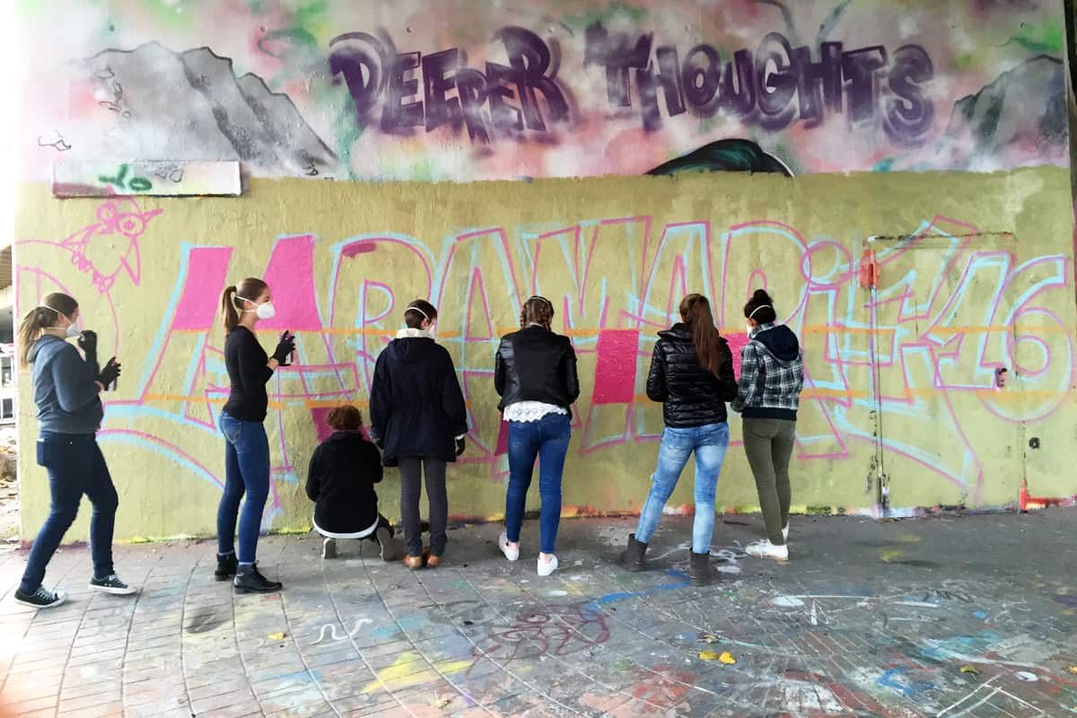 zum 16. Geburtstag von Lara Marie haben wir von Graffiti Stuttgart mit Ihr und Ihren Gästen einen coolen Graffiti Kindergeburtstag gefeiert.