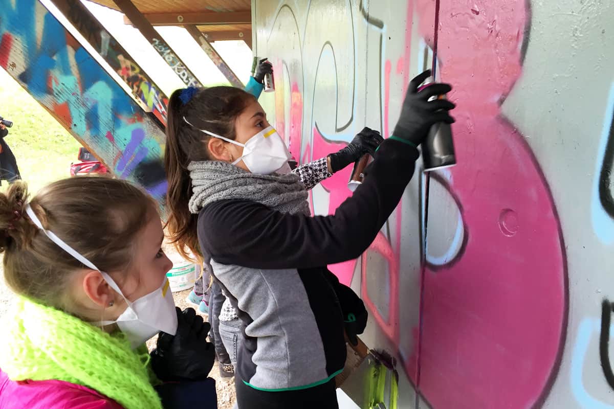 zum 11. Geburtstag von Luise haben wir von Graffiti Stuttgart mit Ihr und Ihren Gästen einen coolen Graffiti Kindergeburtstag gefeiert.