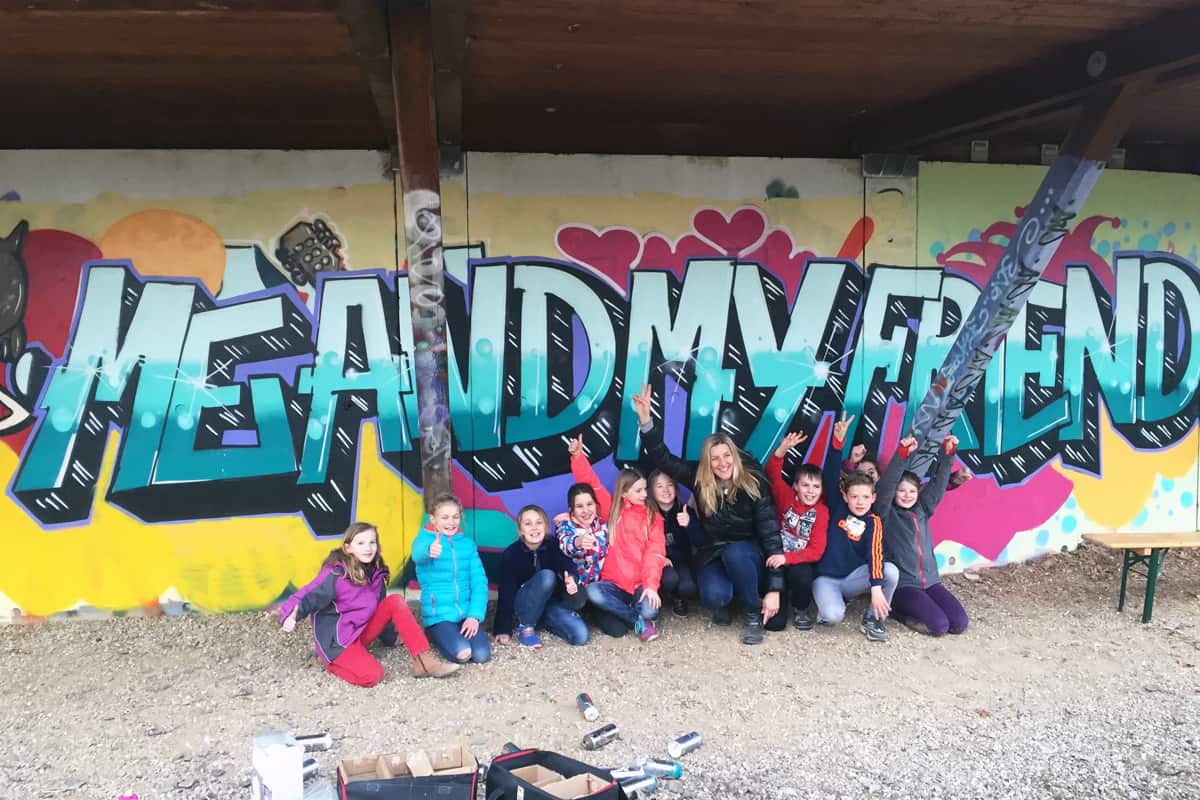 Zum 10. Geburtstag von Linda haben wir von Graffiti Stuttgart mit Ihr und Ihren Gästen einen coolen Graffiti-Kindergeburtstag gefeiert.