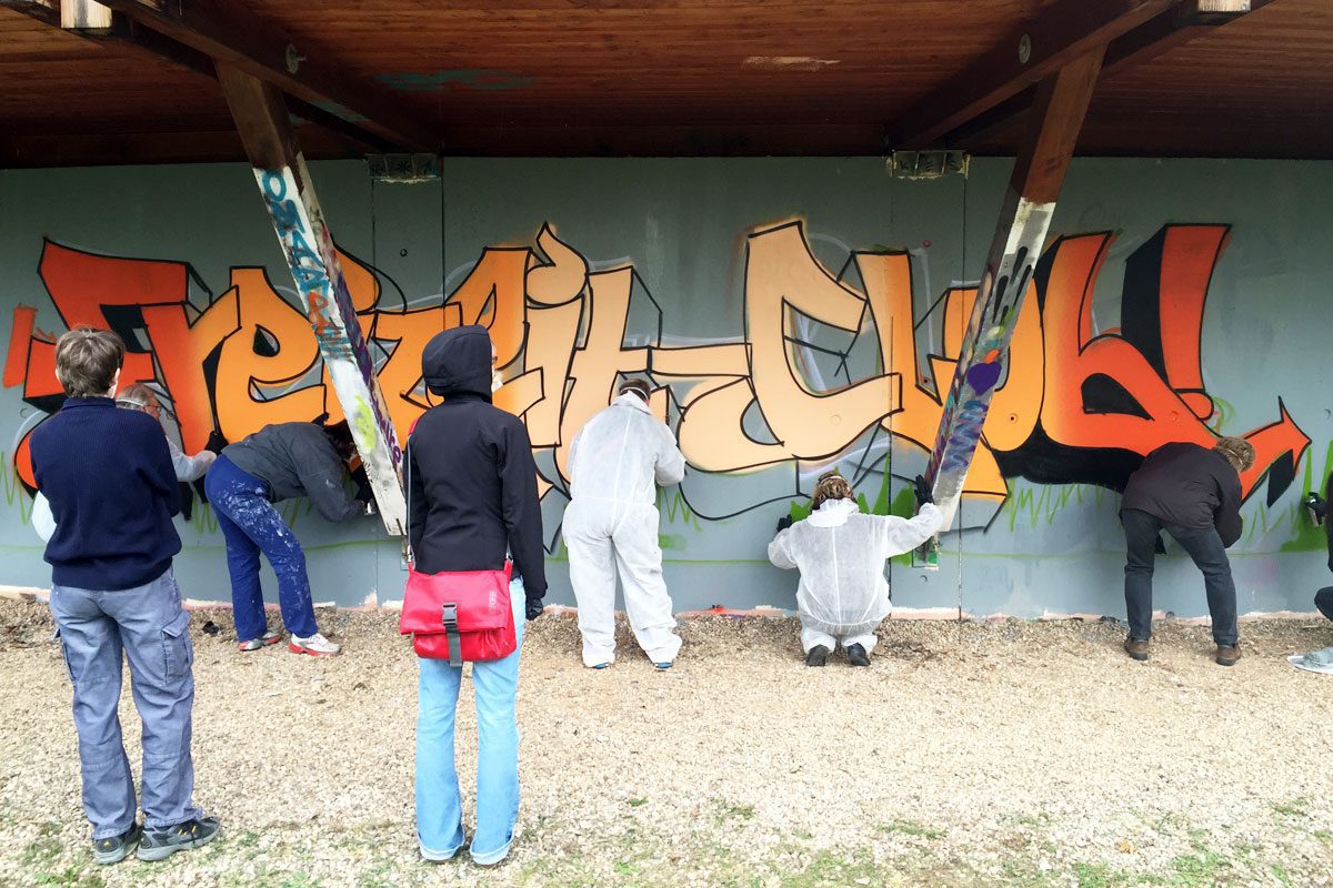Zusammen mit Daniela haben wir von Graffiti Stuttgart für den Freizeittreff Stuttgart einen cooles Graffiti-Event organisiert.