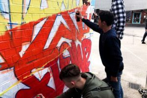 Jährlich zum Sommerfest des Jugendhauses Camp Feuerbach, gestalten Kids der Region zusammen mit Graffiti-Stuttgart ein Teil der Anlage