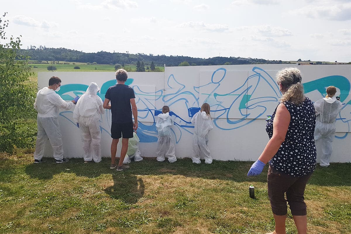 Für die Physiotherapie und Krankengymnastikpraxis Physio Plus aus Rottenburg-Ergenzingen haben wir vor Ort ein cooles Graffiti Team Event organisiert.