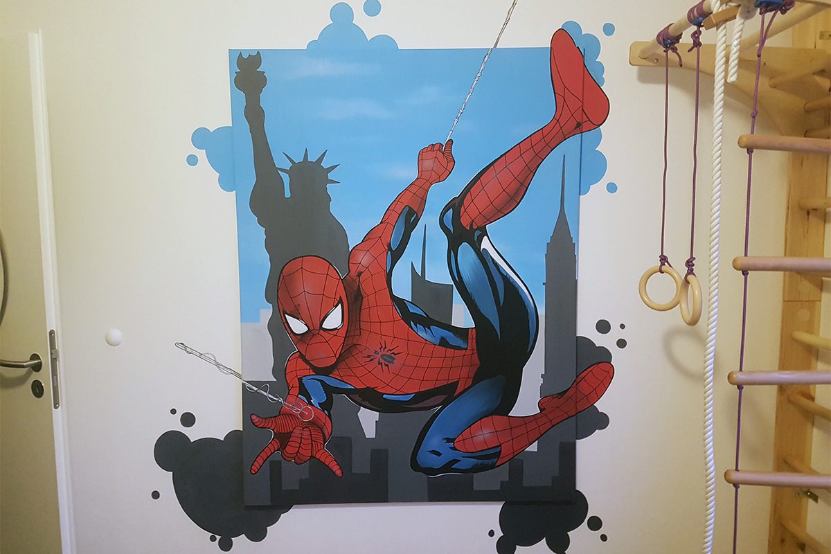 Für unseren 5-jährigen Klettermax Alexander aus Leinfelden-Echterdingen haben wir eine Wand von seinem Kinderzimmer mit einem farbenfrohen Spider-Man Graffiti gestaltet.