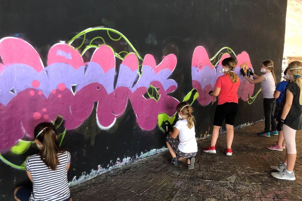 zum 10. Geburtstag von Lilly haben wir von Graffiti Stuttgart mit Ihr und Ihren Gästen einen coolen Graffiti Kindergeburtstag gefeiert.