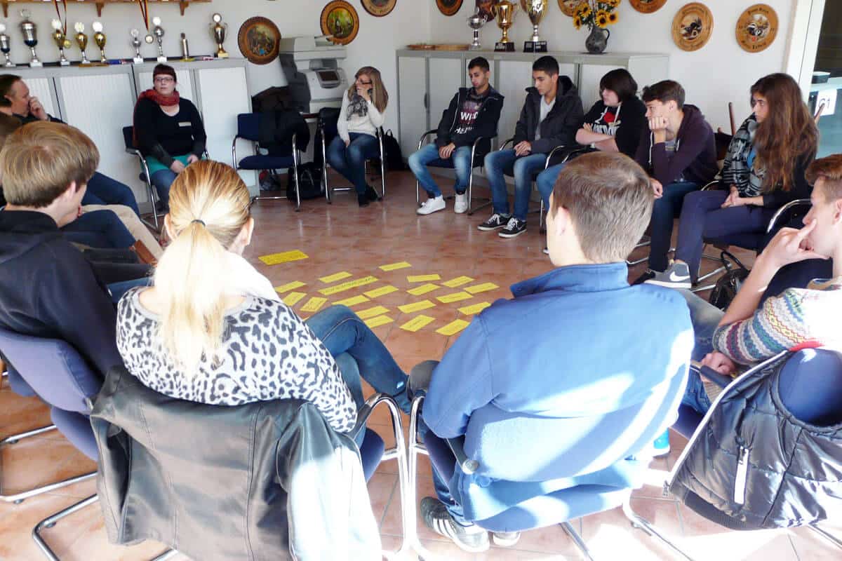 Zusammen mit dem Jugendhaus, Jugendgemeinderat und der Diakonie Nagold haben wir einen Graffiti-Workshop am Schützenhaus organisiert.