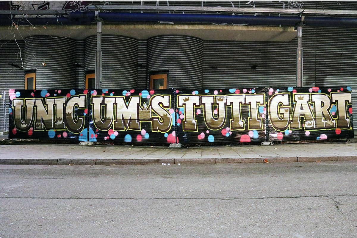 Weihnachtsfeier mal anders! Die Physiotherapeuten von Unicum haben sich gegen den Weihnachtsmarkt und für eine coole Graffiti Aktion entschieden!