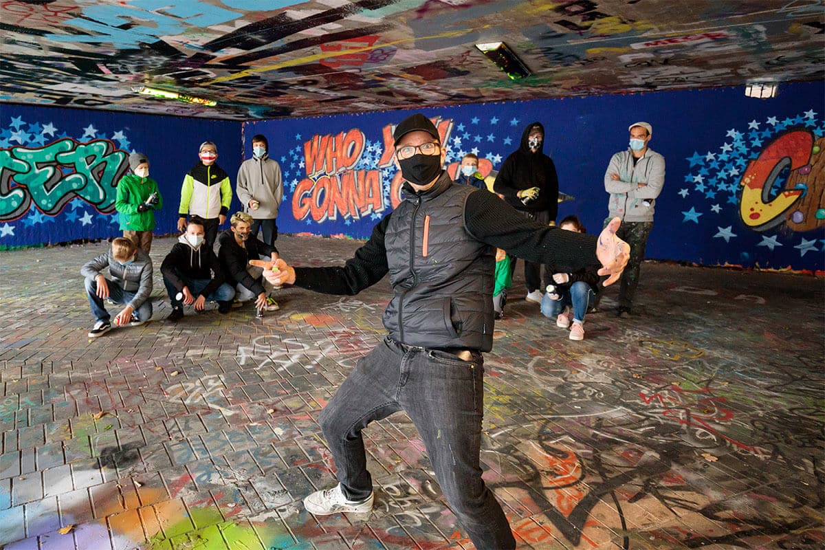Zusammen mit dem Ministerium und dem Jugendhaus haben wir einen Graffiti-Workshop zum Thema Europa ins Leben gerufen.