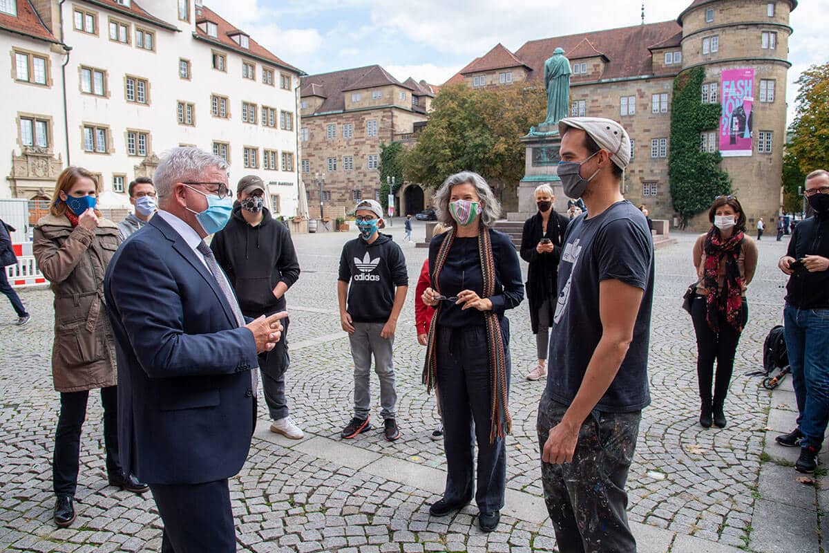 Zusammen mit Graffit-Stuttgart, dem Jugendhaus West in Stuttgart und dem Europa Zentrum Baden-Württemberg hat das Ministerium der Justiz und für Europa einen Graffiti-Workshop zum Thema Europa ins Leben gerufen.