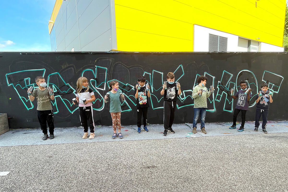 Zusammen mit dem Jugendamt Stuttgart haben wir für die Schüler der Ganztagsschule Fasanenhof ein Graffiti Pfingstferien Programm angeboten.