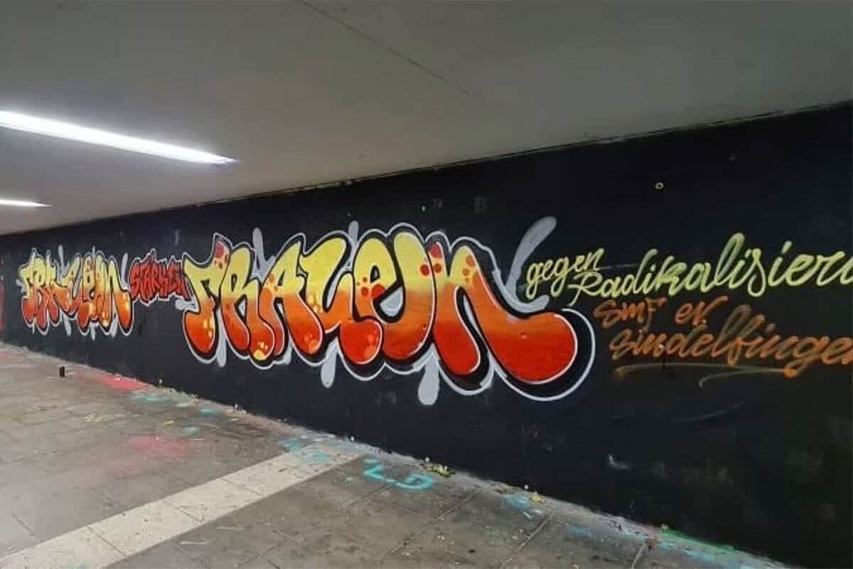 Zusammen mit dem Sozialdienst muslimischer Frauen Sindelfingen (SMF) haben wir im Rahmen von „Frauen Stärken Frauen- gegen Radikalisierung“ XXL Graffiti gesprüht.